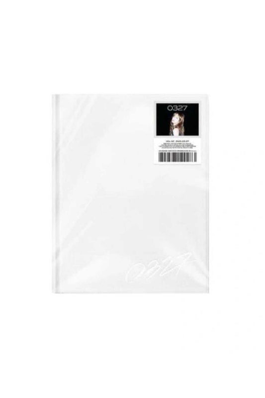 LISA – 0327 PHOTOBOOK (VOL.2 -SECOND EDITION)