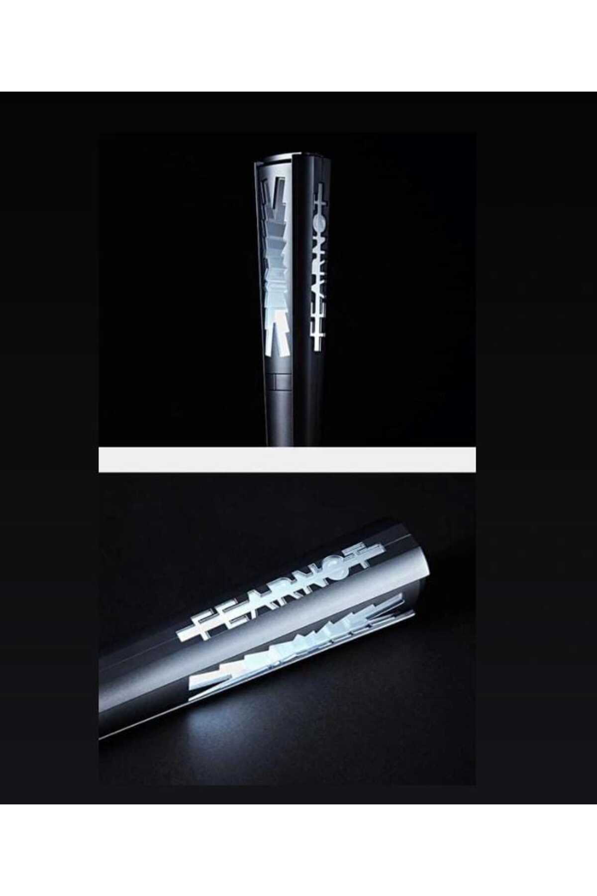 LE SSERAFIM OFFICIAL LIGHT STICK